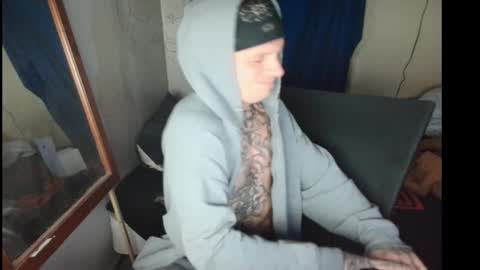 Snapshot of jake265897 chatting on 02/02/26, 04:00 showingitoff online show from 02/02/26, 04:00