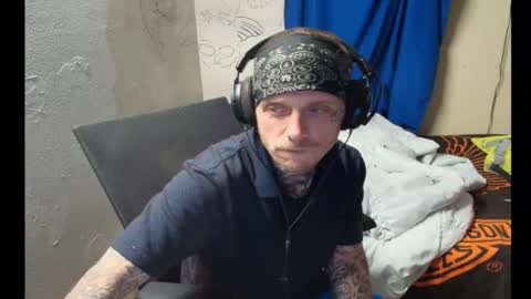 Snapshot of jake265897 chatting on 02/14/26, 02:25 showingitoff online show from 02/14/26, 02:25