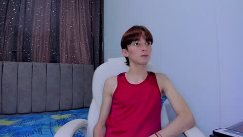 Snapshot of jake_evanss_ chatting on 02/05/25, 08:14 JAKE online show from 02/05/25, 08:14