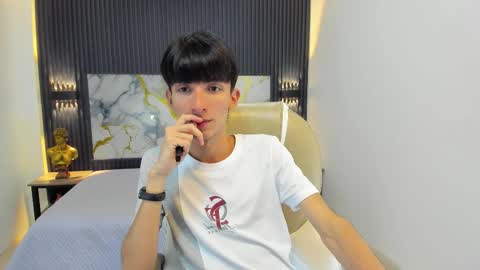 Snapshot of jake_evanss_ chatting on 09/24/25, 08:01 JAKE online show from 09/24/25, 08:01