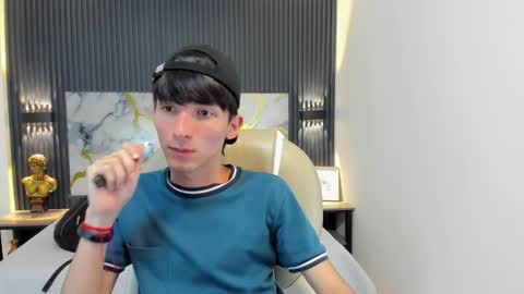 Snapshot of jake_evanss_ chatting on 10/07/25, 08:39 JAKE online show from 10/07/25, 08:39