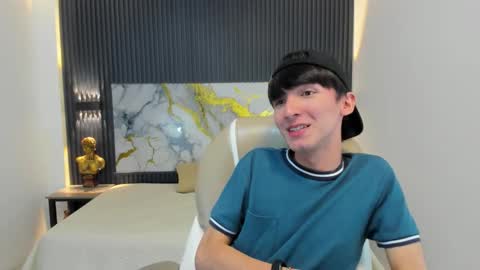 Snapshot of jake_evanss_ chatting on 10/20/25, 08:20 JAKE online show from 10/20/25, 08:20