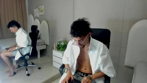 Snapshot of jake_miller__ chatting on 05/28/26, 08:17 Jake online show from 05/28/26, 08:17