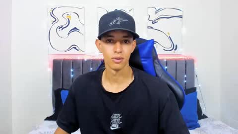 Snapshot of jake_shadow14 chatting on 12/02/24, 07:05 Hi guys im new 3 online show from 12/02/24, 07:05