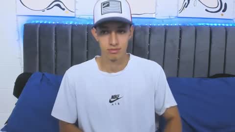 Snapshot of jake_shadow14 chatting on 02/07/25, 10:09 Hi guys im new 3 online show from 02/07/25, 10:09