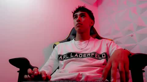 Snapshot of jake_tripp chatting on 12/10/24, 04:34 jake_tripp online show from 12/10/24, 04:34