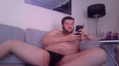 Snapshot of jakecummings69 chatting on 01/10/26, 06:09 Jake Cummings online show from 01/10/26, 06:09