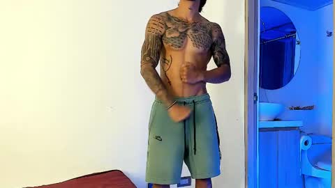 Snapshot of jakee_brown chatting on 02/14/25, 07:07 Santiago online show from 02/14/25, 07:07