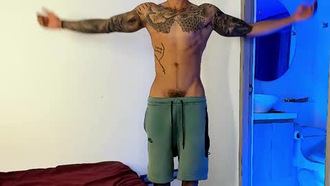 Santiago online show from 02/16/25, 08:32