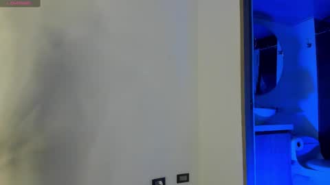 Santiago online show from 02/25/25, 08:36