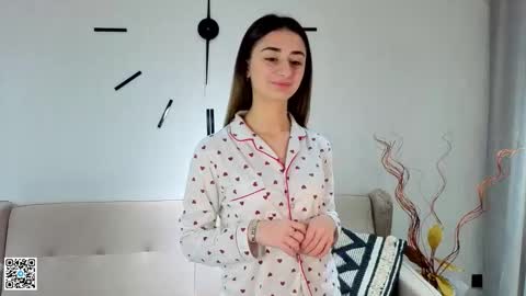 Iris online show from 11/24/25, 04:12