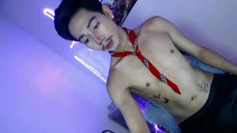 Snapshot of jam_bigcock69 chatting on 06/28/26, 05:35 Jam online show from 06/28/26, 05:35