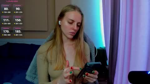 Sofia online show from 12/20/25, 12:01