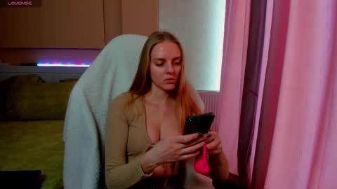 Sofia online show from 01/15/26, 09:14