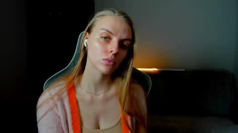 Sofia online show from 04/25/26, 07:11