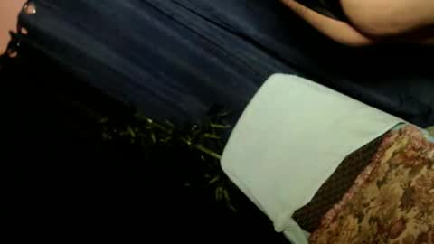 Snapshot of jamelahjuicesx chatting on 12/04/25, 04:22 Jamelahjuices online show from 12/04/25, 04:22