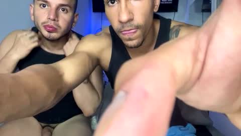 Snapshot of james_and_max chatting on 03/07/25, 01:09 james_and_max online show from 03/07/25, 01:09