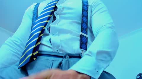 Snapshot of james_thick1 chatting on 12/13/24, 03:00 James online show from 12/13/24, 03:00