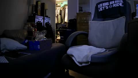 Snapshot of jamesbondage_0069 chatting on 02/11/26, 03:22 James Bondage online show from 02/11/26, 03:22