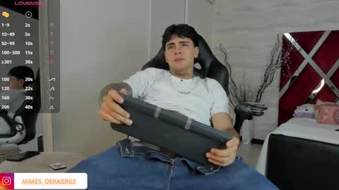 jamesdekker online show from 10/04/25, 09:35