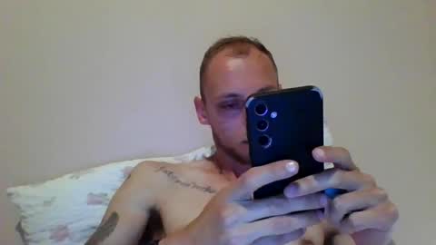 Snapshot of jamesengland23 chatting on 06/08/26, 01:28 James England online show from 06/08/26, 01:28