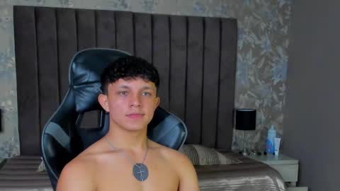 Snapshot of jamesgolden_ chatting on 03/07/25, 02:23 jamesgolden_ online show from 03/07/25, 02:23