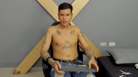 Snapshot of jamesinked_ chatting on 12/14/24, 08:18 Jamesinked  online show from 12/14/24, 08:18