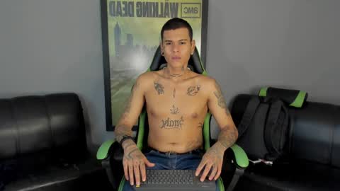 Snapshot of jamesinked_ chatting on 01/12/25, 04:50 Jamesinked  online show from 01/12/25, 04:50
