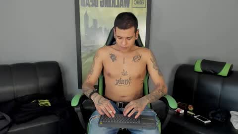 Snapshot of jamesinked_ chatting on 01/16/25, 07:52 Jamesinked  online show from 01/16/25, 07:52