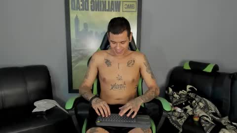 Snapshot of jamesinked_ chatting on 01/23/25, 07:29 Jamesinked  online show from 01/23/25, 07:29
