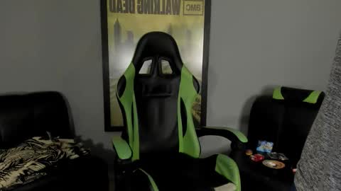 Snapshot of jamesinked_ chatting on 02/04/25, 03:44 Jamesinked  online show from 02/04/25, 03:44