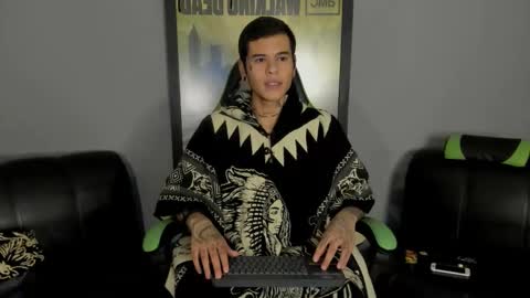Snapshot of jamesinked_ chatting on 03/07/25, 02:15 Jamesinked  online show from 03/07/25, 02:15