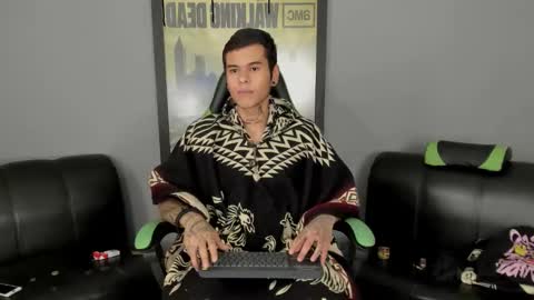 Snapshot of jamesinked_ chatting on 03/08/25, 09:08 Jamesinked  online show from 03/08/25, 09:08