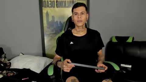 Snapshot of jamesinked_ chatting on 03/12/25, 08:10 Jamesinked  online show from 03/12/25, 08:10