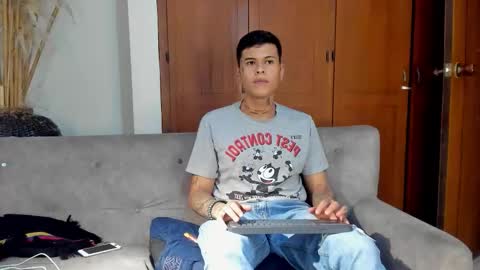 Snapshot of jamesinked_ chatting on 10/18/25, 02:47 Jamesinked  online show from 10/18/25, 02:47