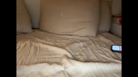 jameslarson1 online show from 01/25/25, 02:04