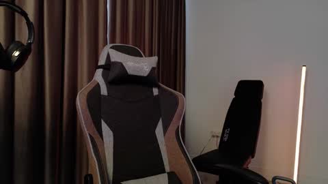 Snapshot of jamesmyersx chatting on 01/10/26, 09:33 JamesMyers online show from 01/10/26, 09:33