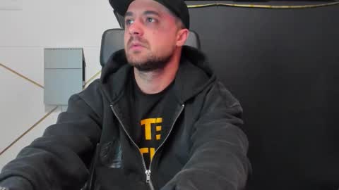 Snapshot of jamesmyersx chatting on 03/14/26, 04:29 JamesMyers online show from 03/14/26, 04:29