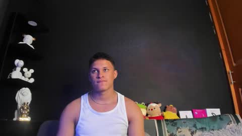 Snapshot of jamesowenn chatting on 02/19/26, 06:04 James Owenn online show from 02/19/26, 06:04