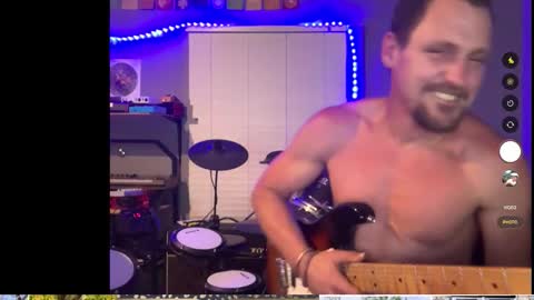 Snapshot of jameswebbscope chatting on 03/16/26, 06:28 Jameswebbscope online show from 03/16/26, 06:28