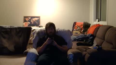 Snapshot of jameswolf777 chatting on 12/15/25, 02:32 jameswolf777 online show from 12/15/25, 02:32