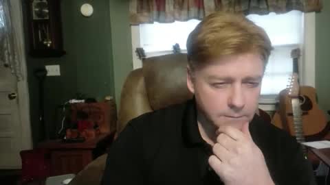 Snapshot of jamesxxxcam chatting on 04/12/26, 09:42 James online show from 04/12/26, 09:42