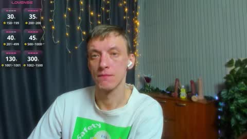 Snapshot of jamie_inked chatting on 02/17/26, 03:14 jamie inked online show from 02/17/26, 03:14