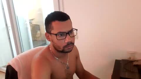 Snapshot of jamielonnas chatting on 02/04/26, 06:08 Jamie Lonnas online show from 02/04/26, 06:08