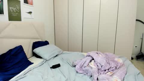 jamiennyam online show from 09/30/25, 07:41