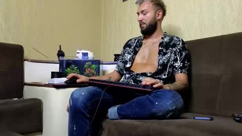 Robbie online show from 09/12/25, 07:08