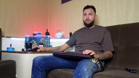 Robbie online show from 10/01/25, 06:08