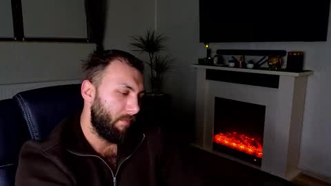 Snapshot of jamienoxus chatting on 01/16/26, 06:28 Robbie online show from 01/16/26, 06:28