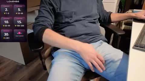 Snapshot of jan_martin chatting on 10/10/25, 06:23 Jan Martin online show from 10/10/25, 06:23