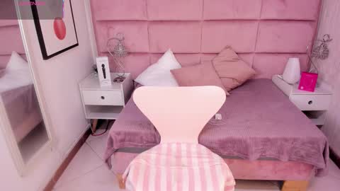 Janah Myers online show from 09/25/25, 12:53